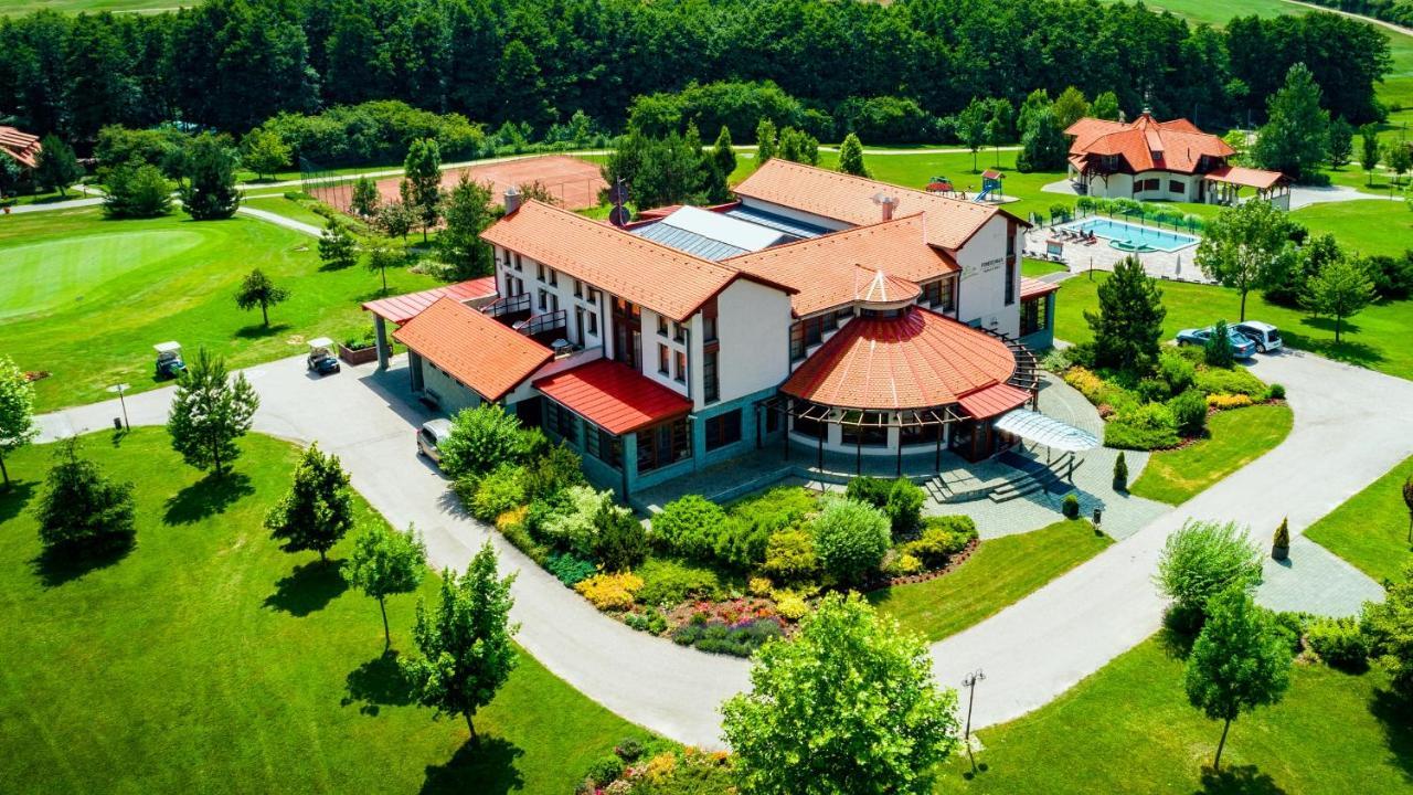 Hotel Forest Hills Zirc Εξωτερικό φωτογραφία