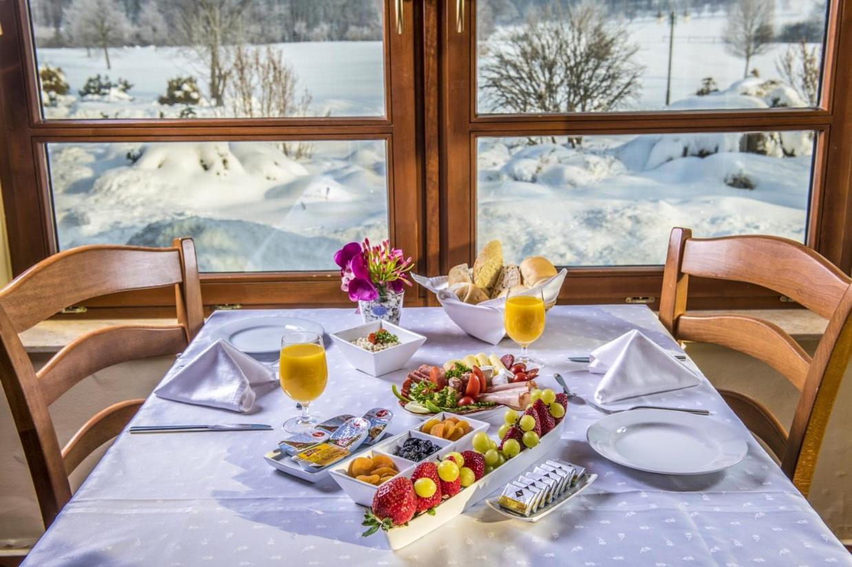 Hotel Forest Hills Zirc Εξωτερικό φωτογραφία