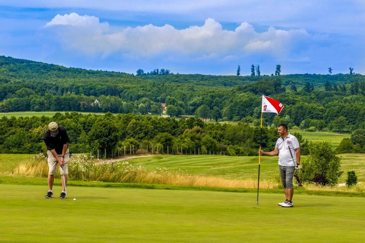 Hotel Forest Hills Zirc Εξωτερικό φωτογραφία